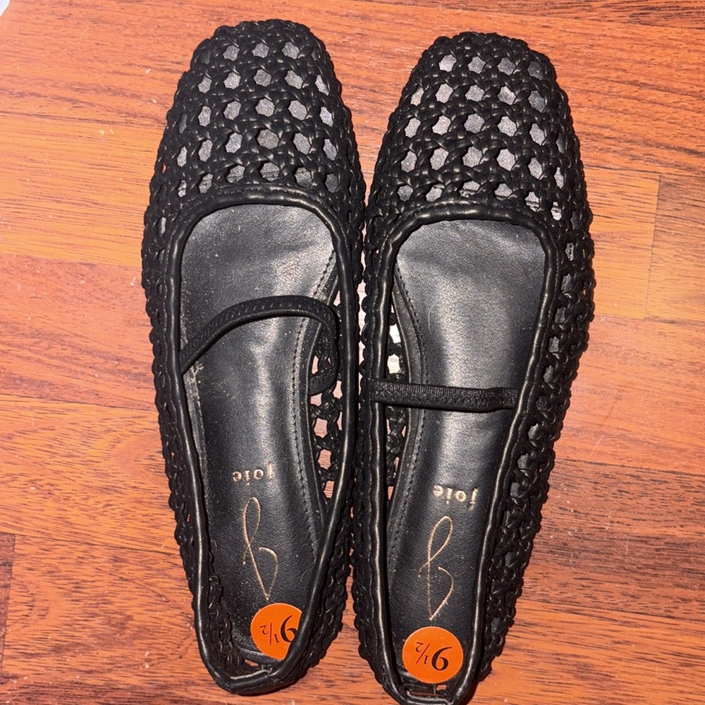Jolie Black Crochet Women's Flats
